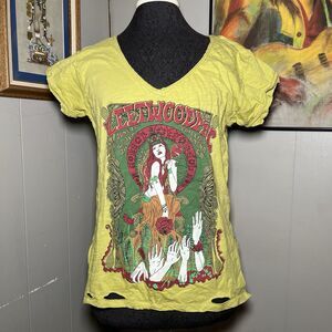 RARE Jaded Gypsy Women's Fleetwood Mac Graphic Tee Distressed V Neck Size M